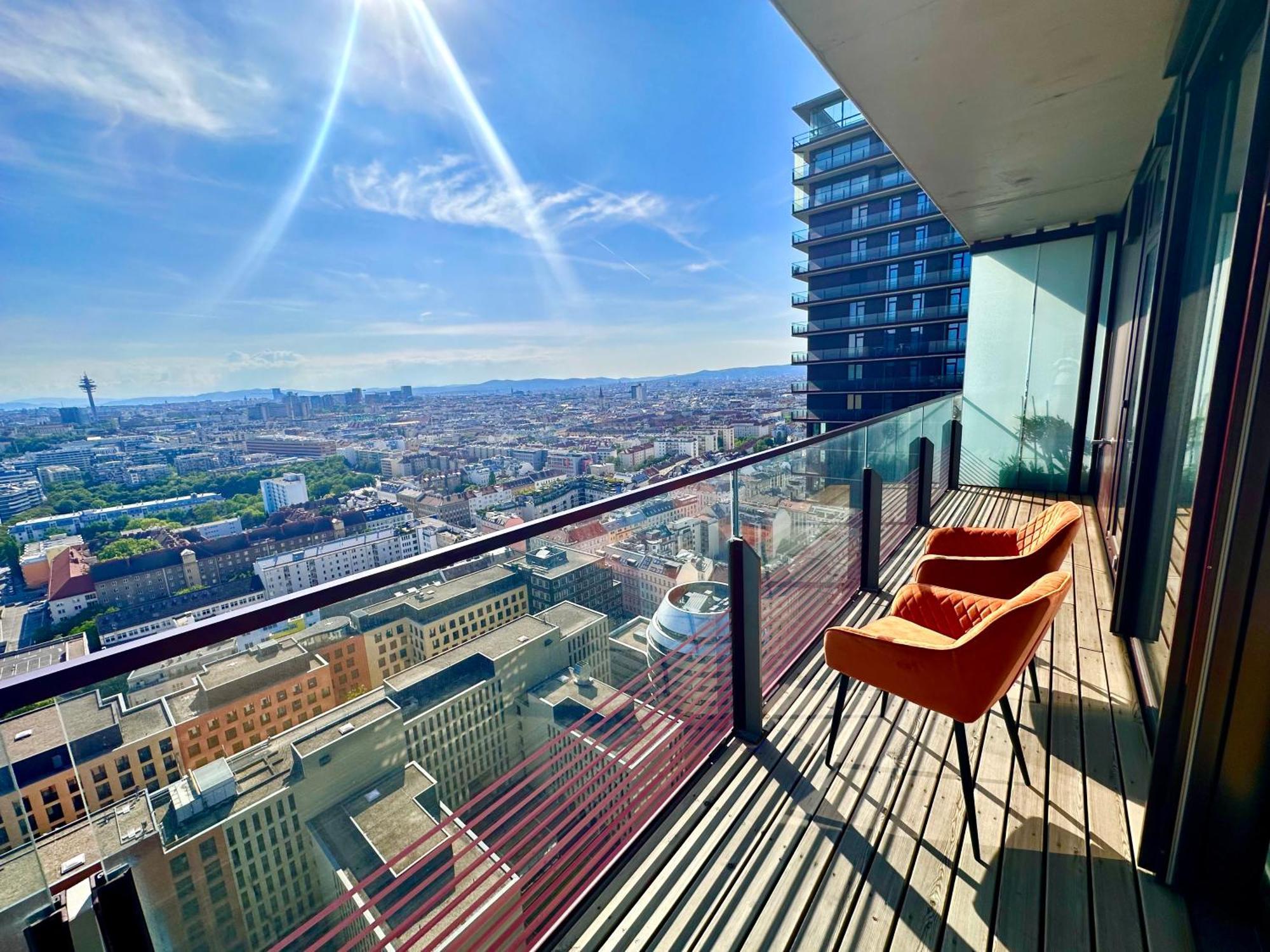 Luxury Penthouse I Rooftop Pool I Self Check-In Vienna Exterior photo