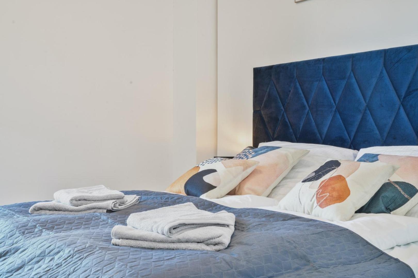 Luxury Penthouse I Rooftop Pool I Self Check-In Vienna Exterior photo